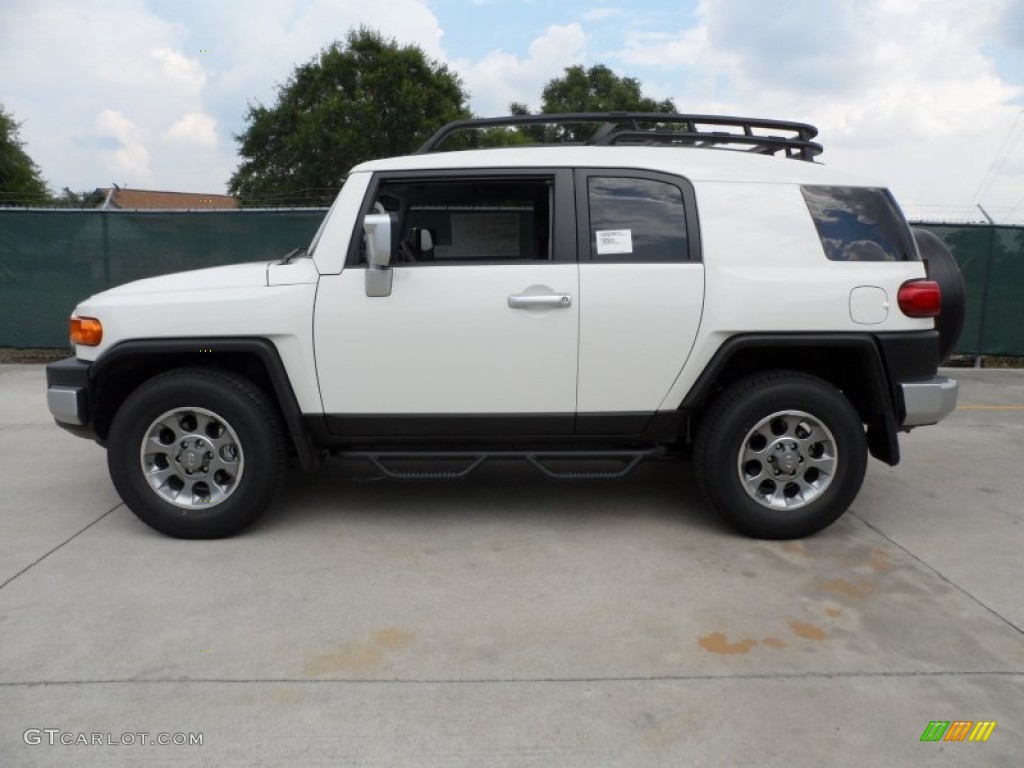 Iceberg White 2012 Toyota FJ Cruiser Standard FJ Cruiser Model Exterior Photo #65250398