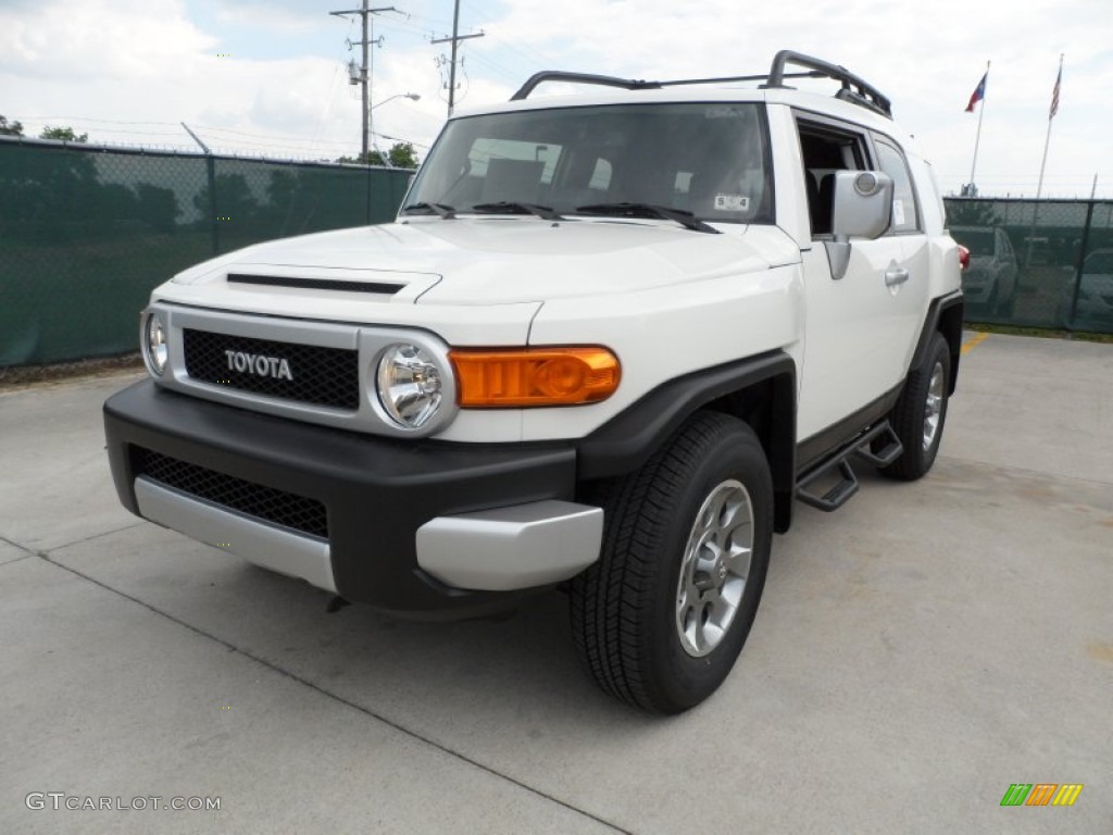 Iceberg White 2012 Toyota FJ Cruiser Standard FJ Cruiser Model Exterior Photo #65250407