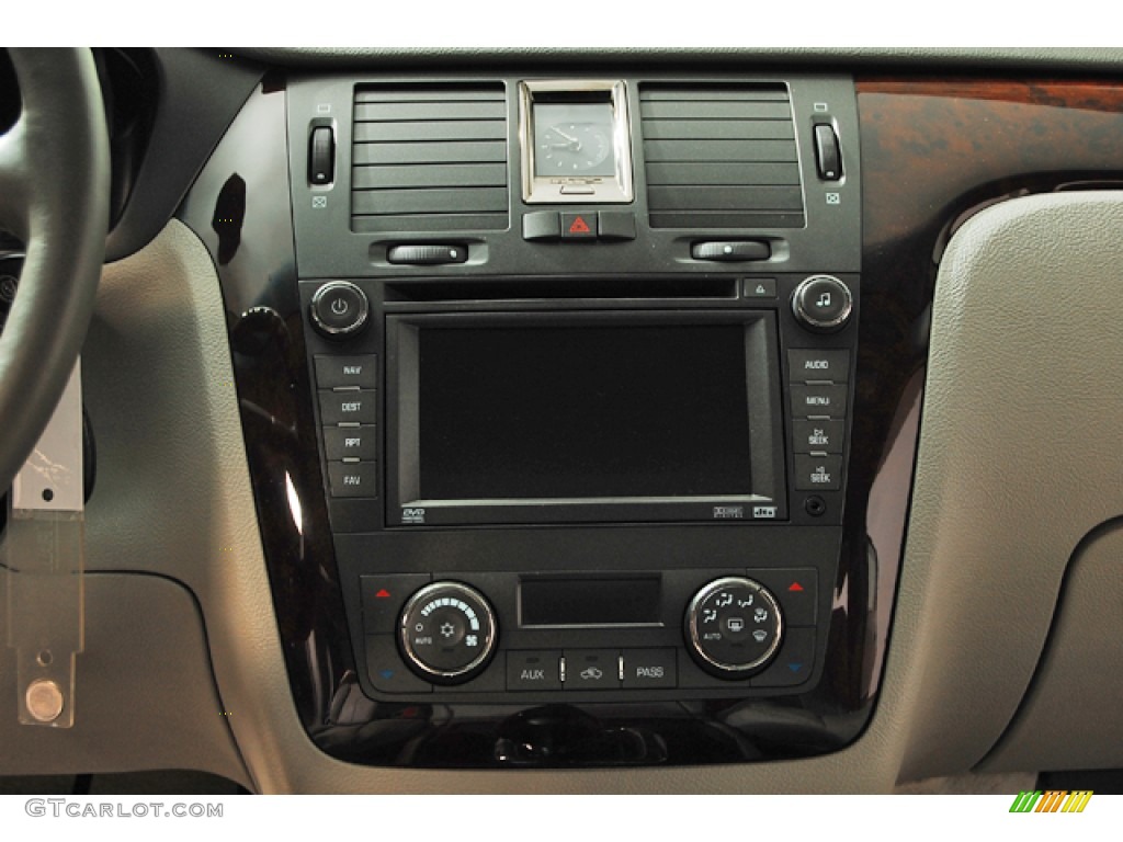 2007 Cadillac DTS Sedan Controls Photo #65252324