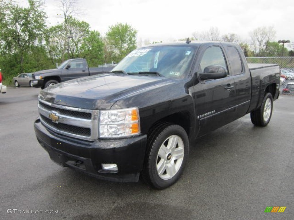 2007 Silverado 1500 LTZ Extended Cab 4x4 - Black / Ebony Black photo #3