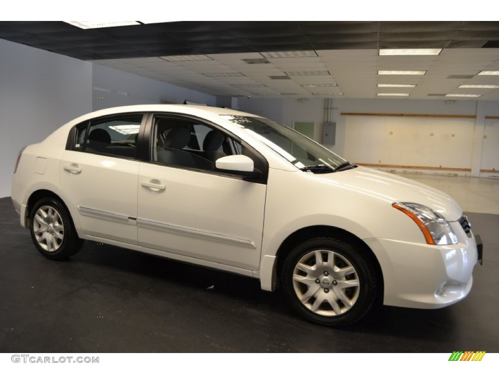 2010 Sentra 2.0 S - Aspen White / Charcoal photo #6