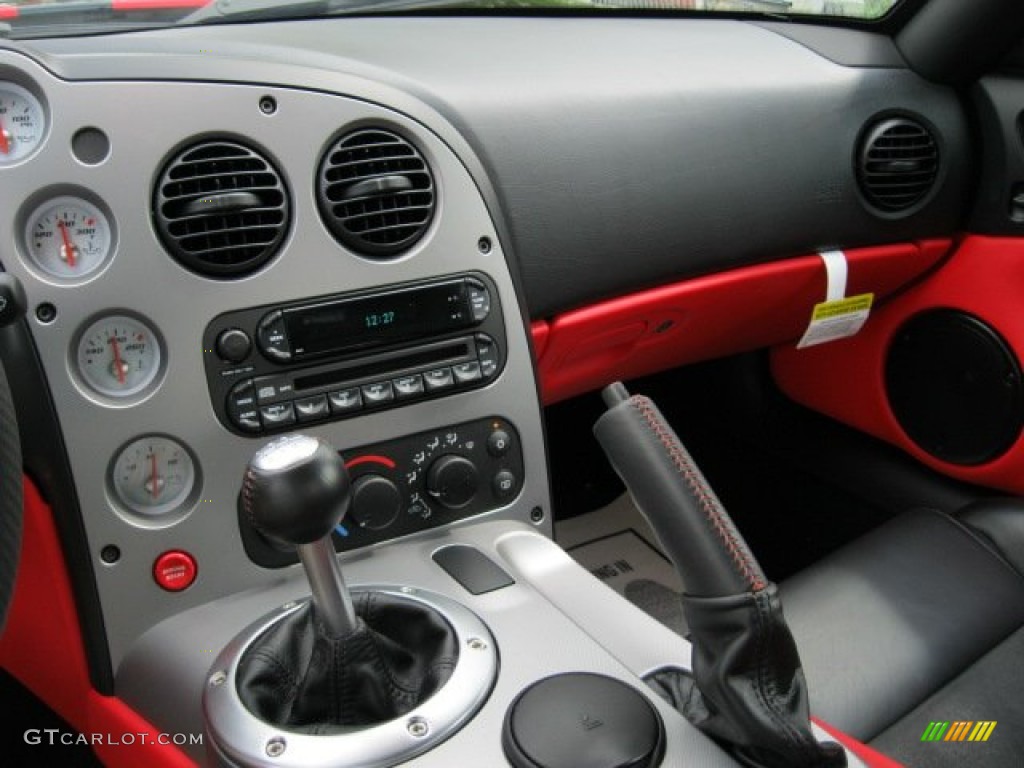 2008 Dodge Viper SRT-10 Coupe Controls Photo #65263852