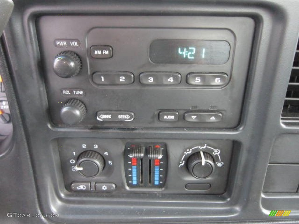 2003 Silverado 1500 Regular Cab - Summit White / Dark Charcoal photo #18