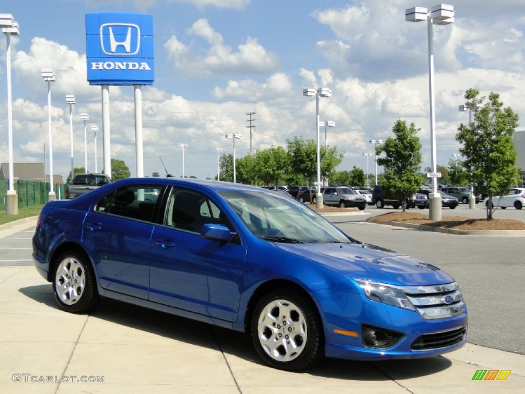 2011 Fusion SE V6 - Blue Flame Metallic / Medium Light Stone photo #3