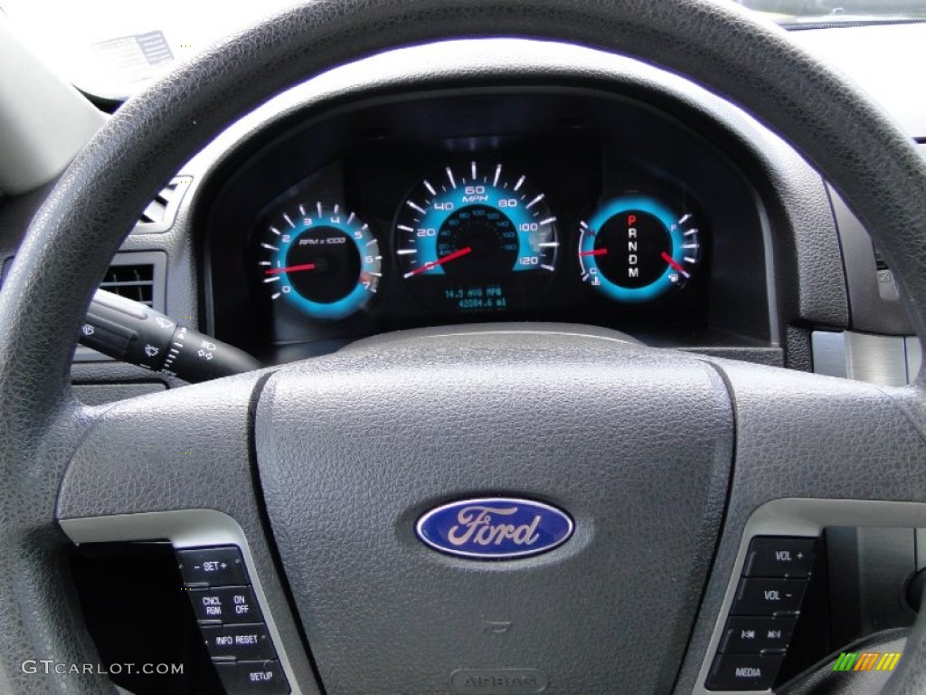 2011 Fusion SE V6 - Tuxedo Black Metallic / Charcoal Black photo #16