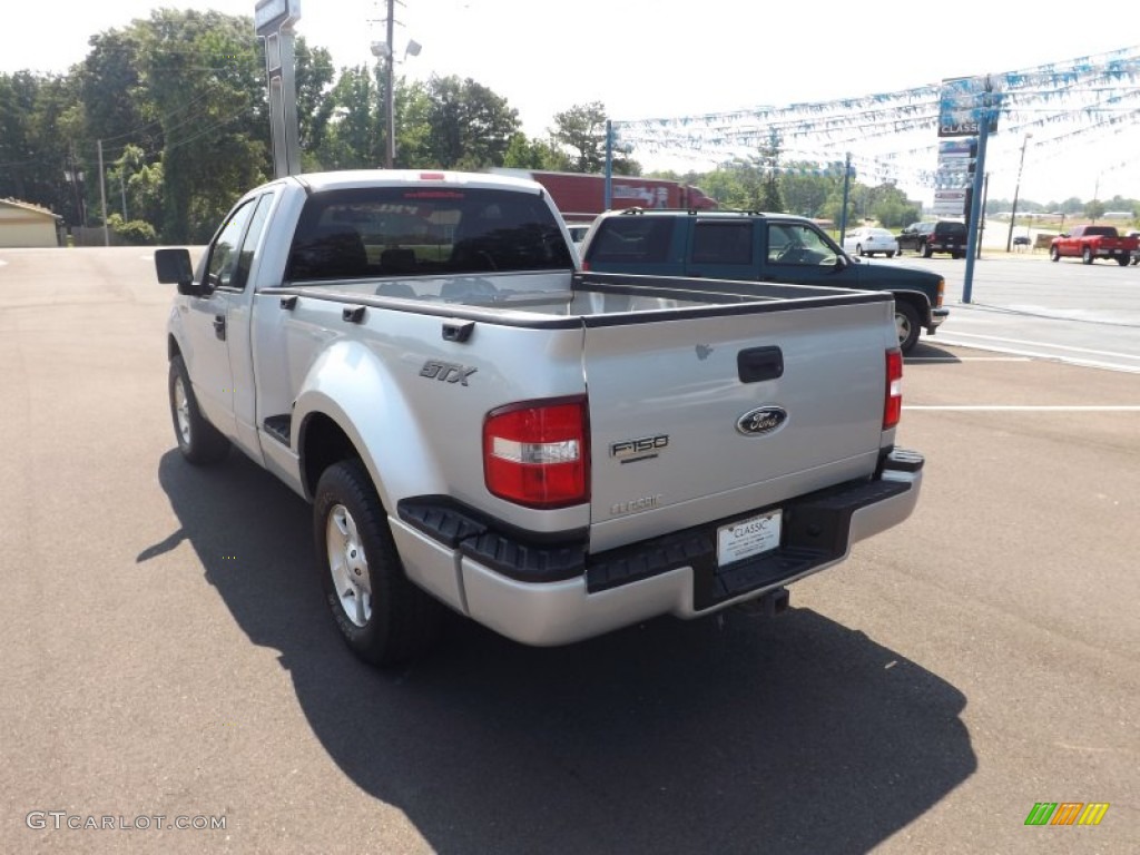 Silver Metallic 2005 Ford F150 STX Regular Cab Exterior Photo #65274338