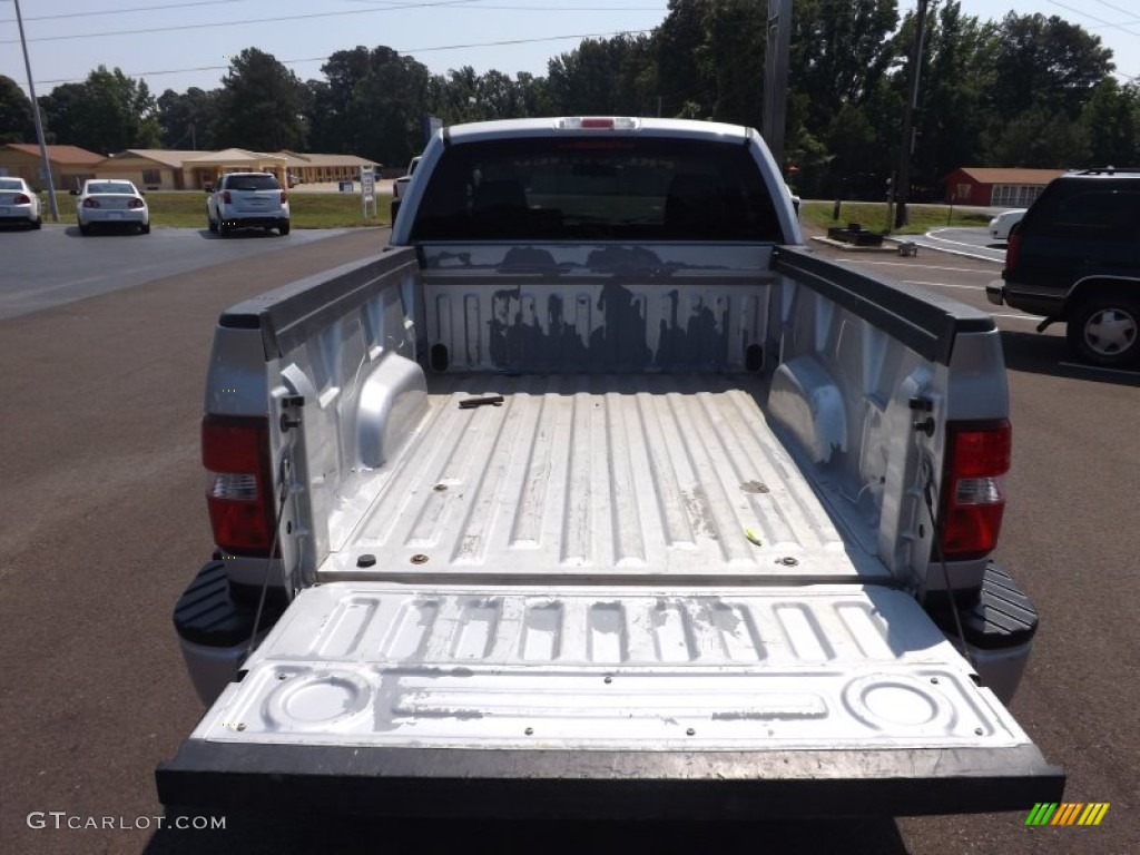 2005 Ford F150 STX Regular Cab Trunk Photo #65274429