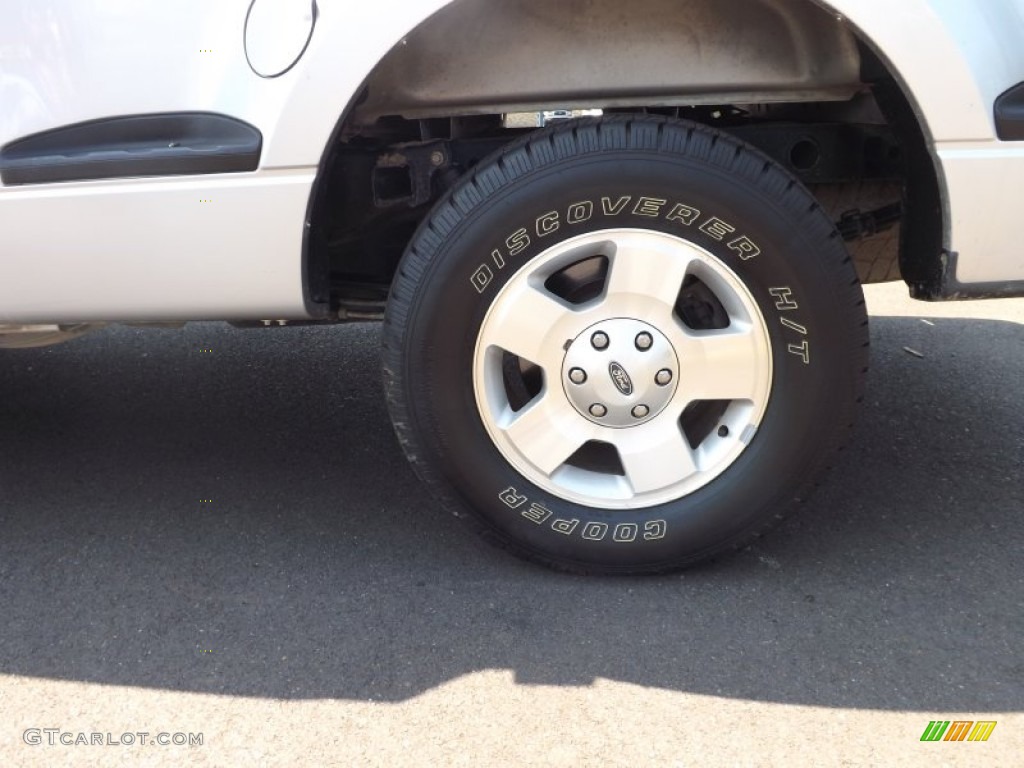 2005 Ford F150 STX Regular Cab Wheel Photo #65274440