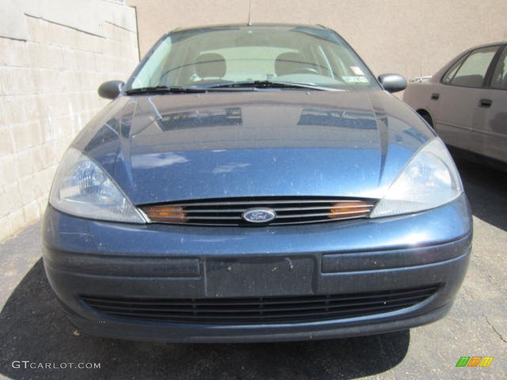 2003 Focus SE Sedan - French Blue Metallic / Medium Graphite photo #2