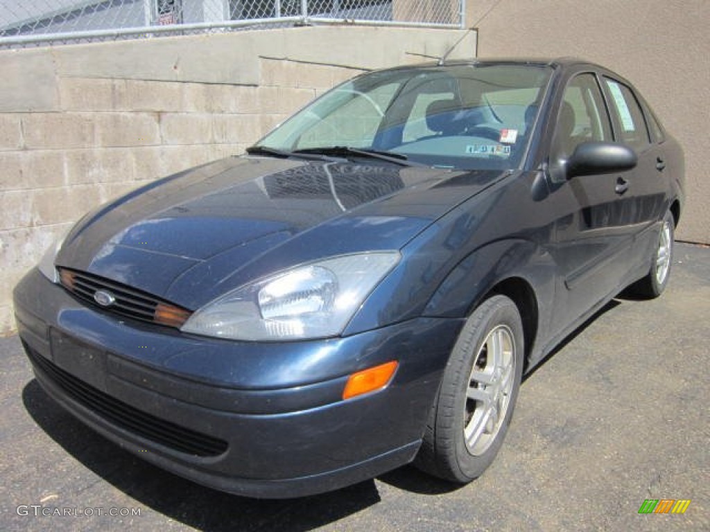 2003 Focus SE Sedan - French Blue Metallic / Medium Graphite photo #3