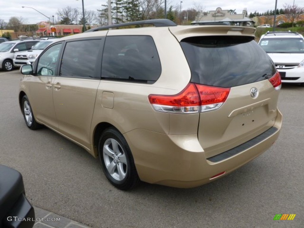 2011 Sienna LE - Sandy Beach Metallic / Bisque photo #5