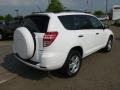 Super White - RAV4 I4 4WD Photo No. 7