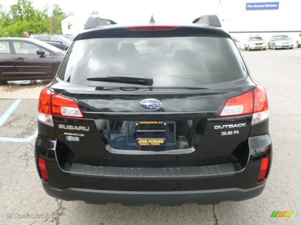 2011 Outback 3.6R Limited Wagon - Crystal Black Silica / Warm Ivory photo #10
