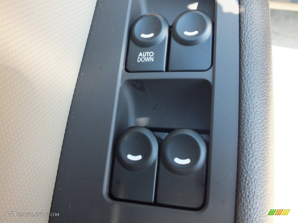 2012 Elantra GLS Touring - Midnight Black / Beige photo #17