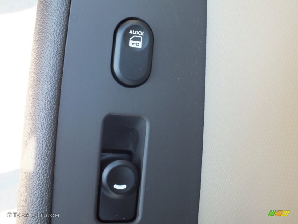 2012 Elantra GLS Touring - Midnight Black / Beige photo #19
