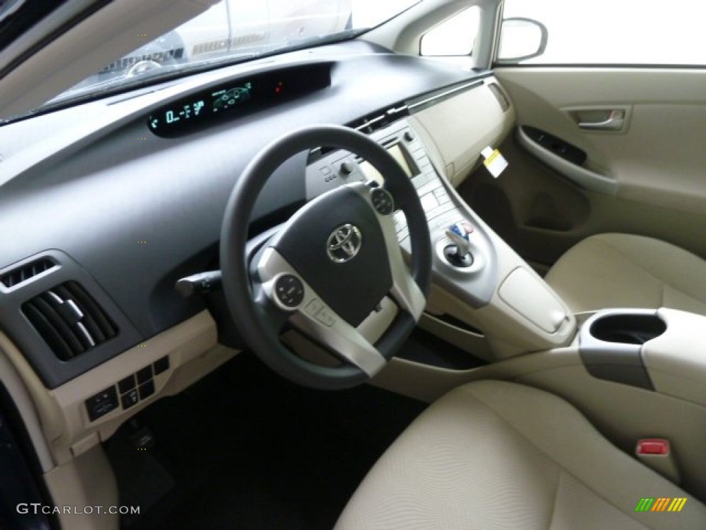 2012 Prius 3rd Gen Three Hybrid - Nautical Blue Metallic / Dark Gray photo #12