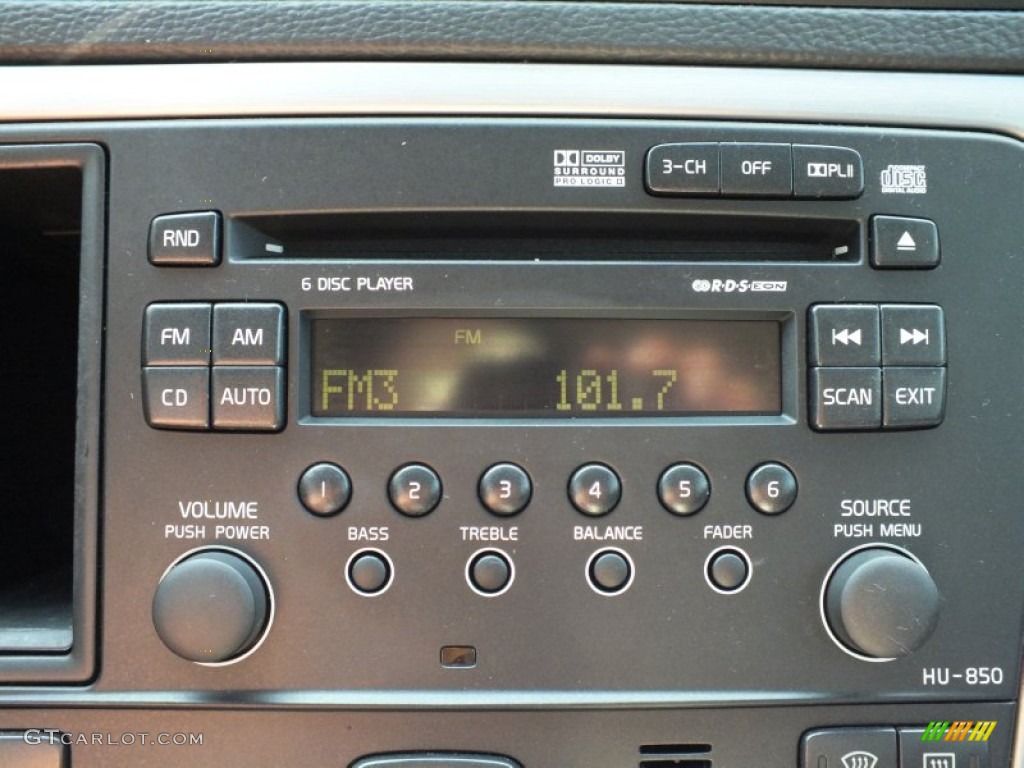 2006 Volvo S60 R AWD Audio System Photo #65290961