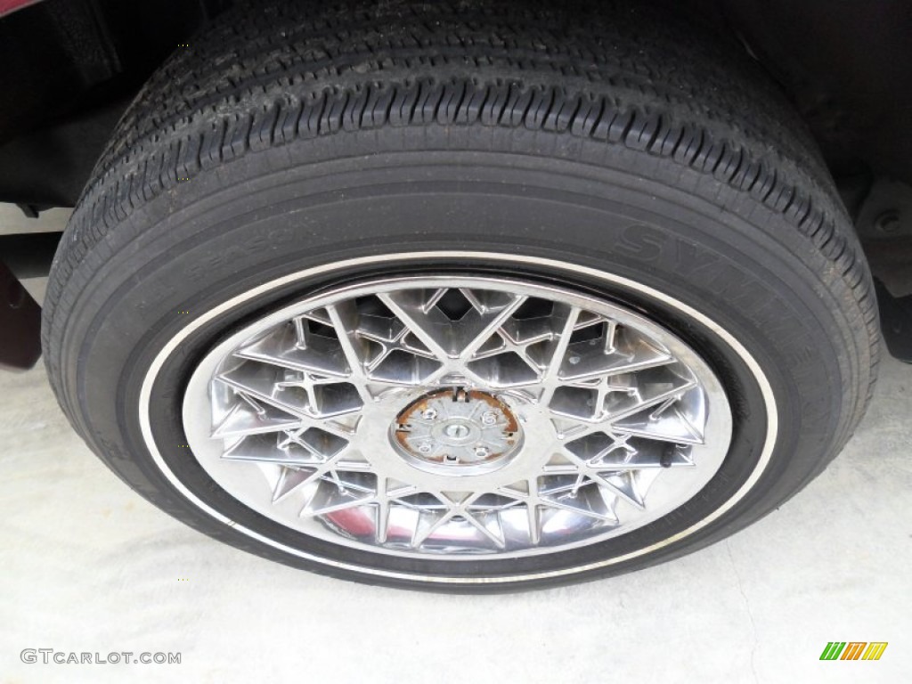 2004 Grand Marquis GS - Dark Toreador Red Metallic / Medium Parchment photo #6