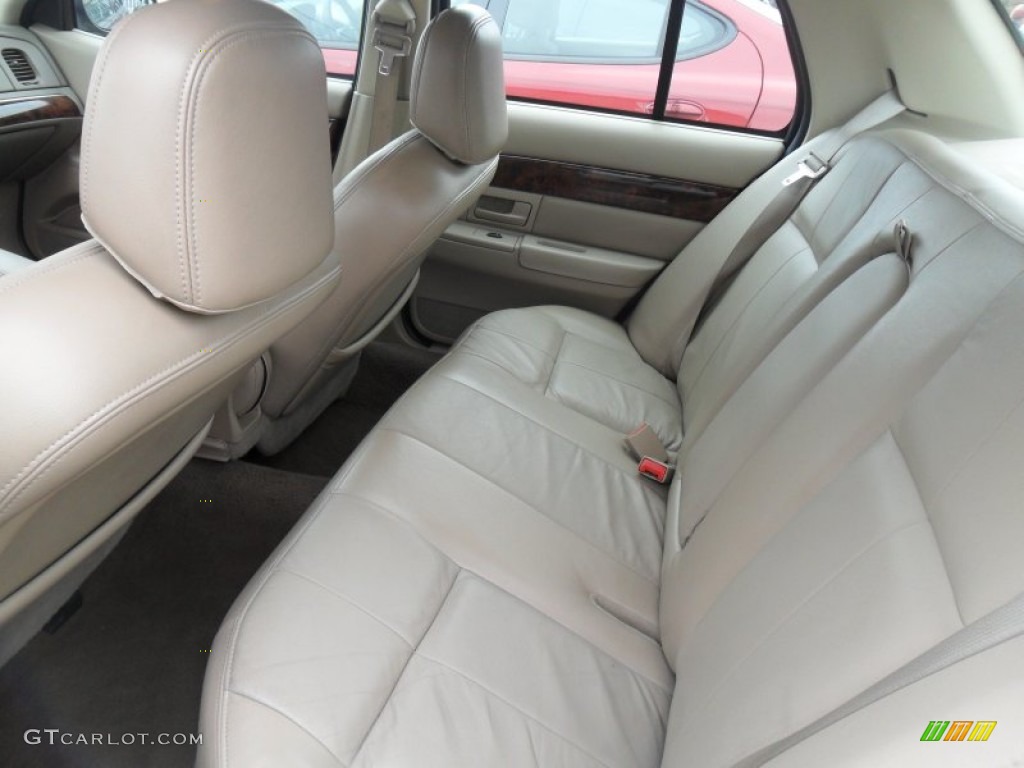 2004 Grand Marquis GS - Dark Toreador Red Metallic / Medium Parchment photo #11