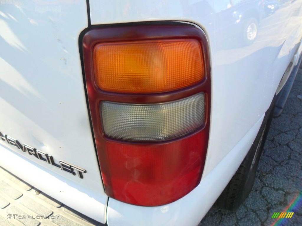 2001 Tahoe LT - Summit White / Graphite/Medium Gray photo #6