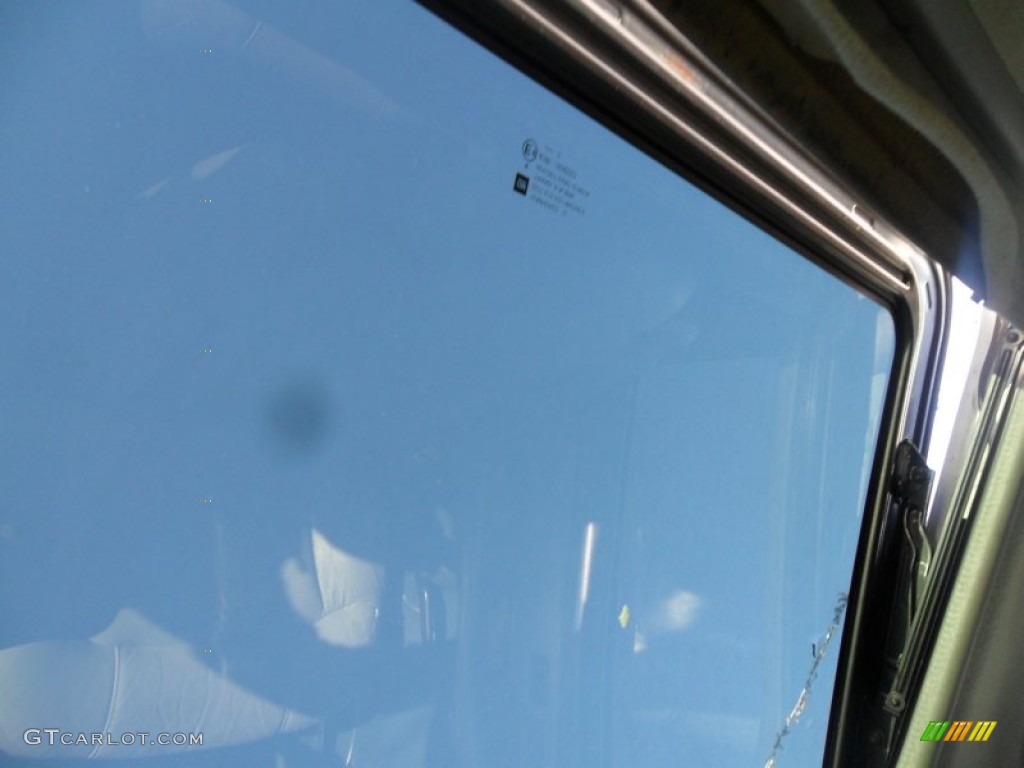 2001 Tahoe LT - Summit White / Graphite/Medium Gray photo #20