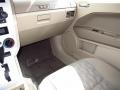 Light Khaki Metallic - Caliber SE Photo No. 13