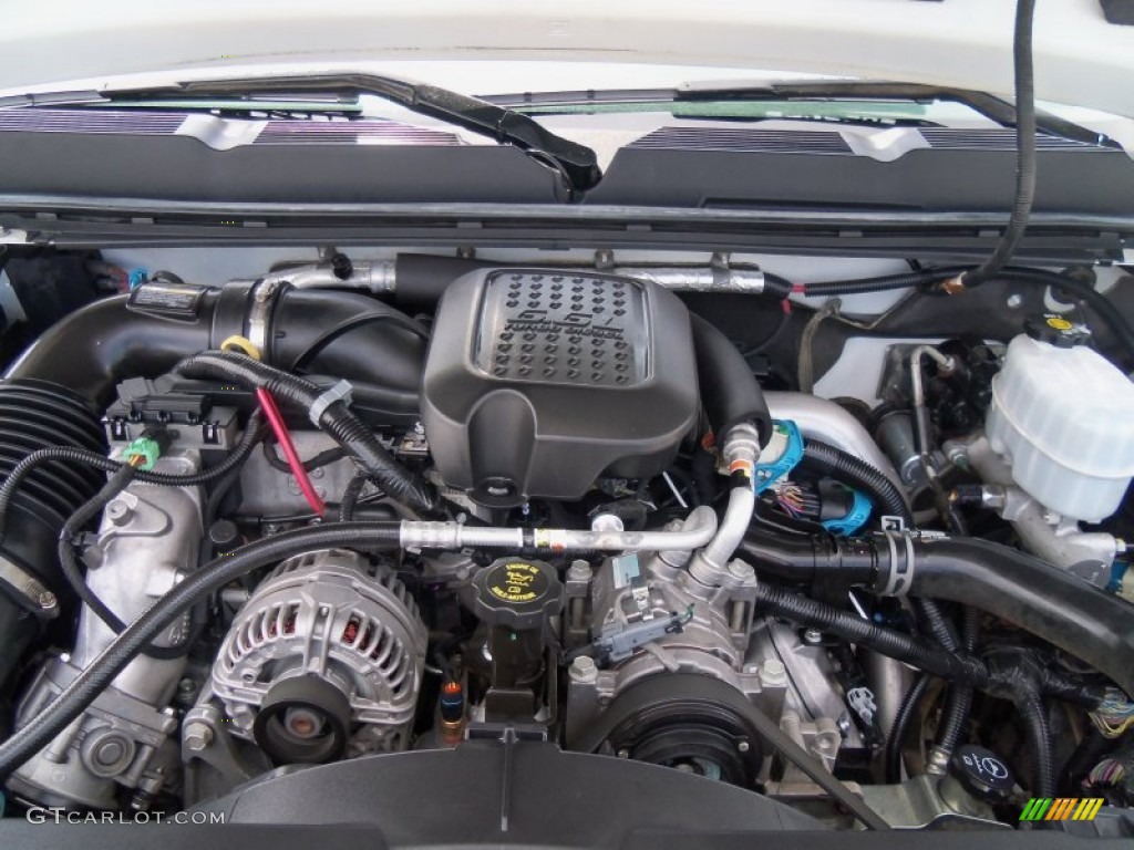 2009 Chevrolet Silverado 3500HD LTZ Crew Cab 4x4 Engine Photos