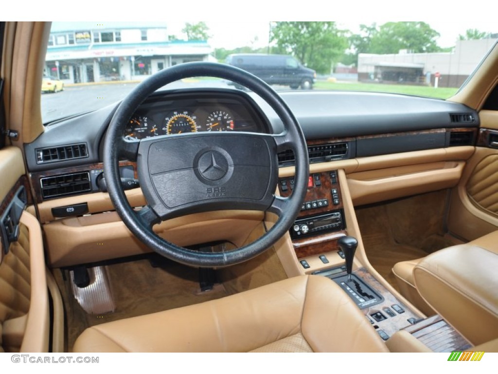 Parchment Interior 1991 Mercedes-Benz S Class 560 SEL Photo #65301227