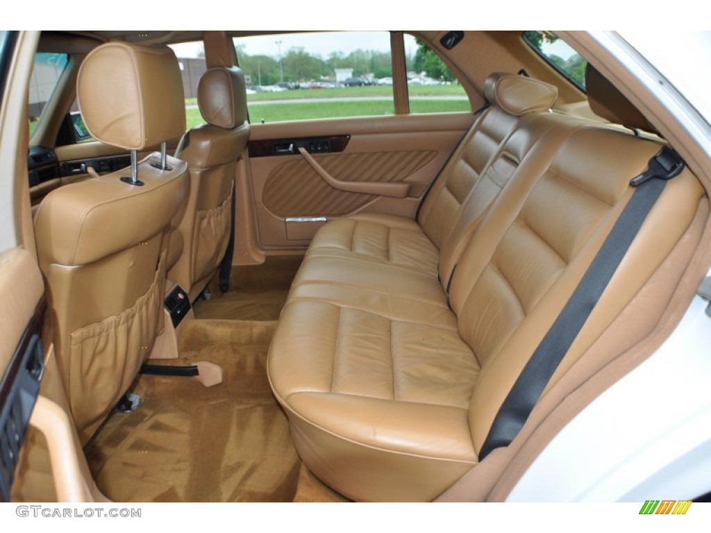 Parchment Interior 1991 Mercedes-Benz S Class 560 SEL Photo #65301245