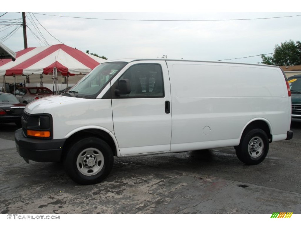 2008 Express 2500 Cargo Van - Summit White / Medium Pewter photo #1