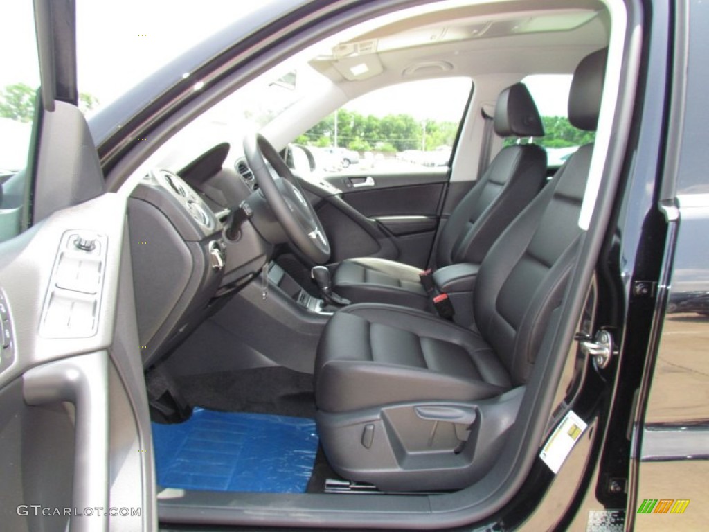 2012 Tiguan SE - Deep Black Metallic / Black photo #3