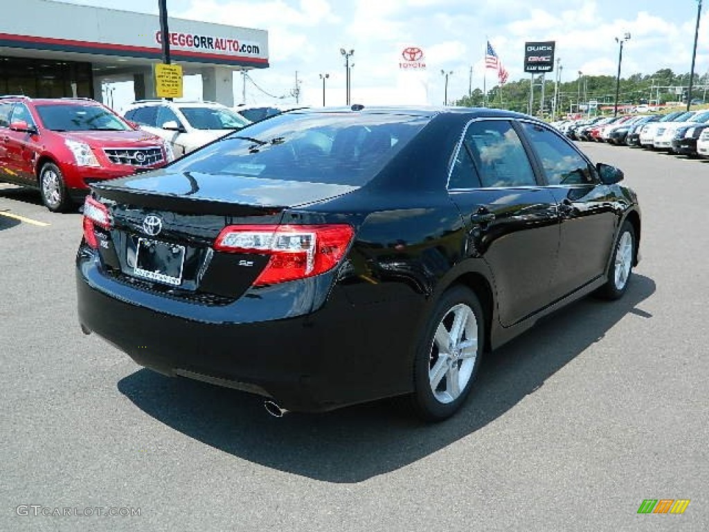 2012 Camry SE - Attitude Black Metallic / Black photo #3