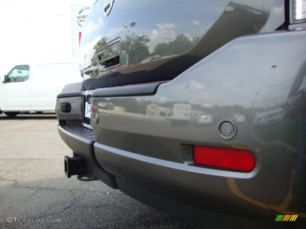 2011 Armada SV 4WD - Smoke Gray / Charcoal photo #8