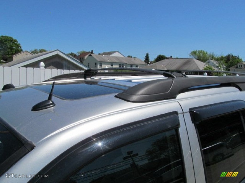 2005 TrailBlazer EXT LS 4x4 - Silverstone Metallic / Light Gray photo #4