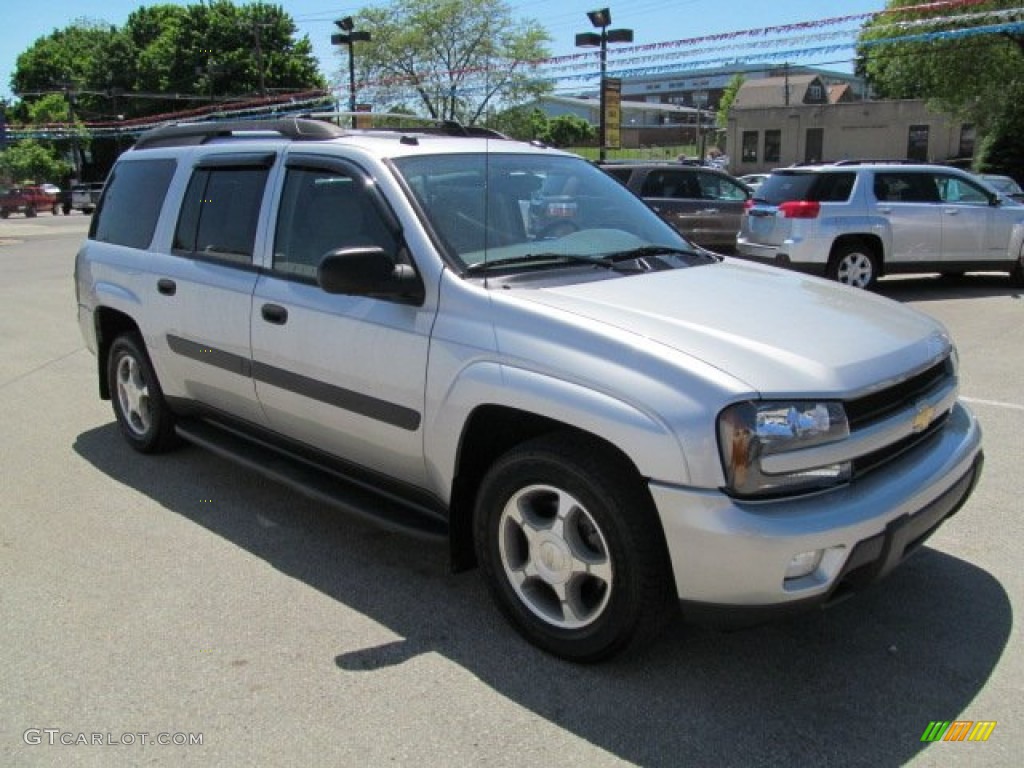 2005 TrailBlazer EXT LS 4x4 - Silverstone Metallic / Light Gray photo #5