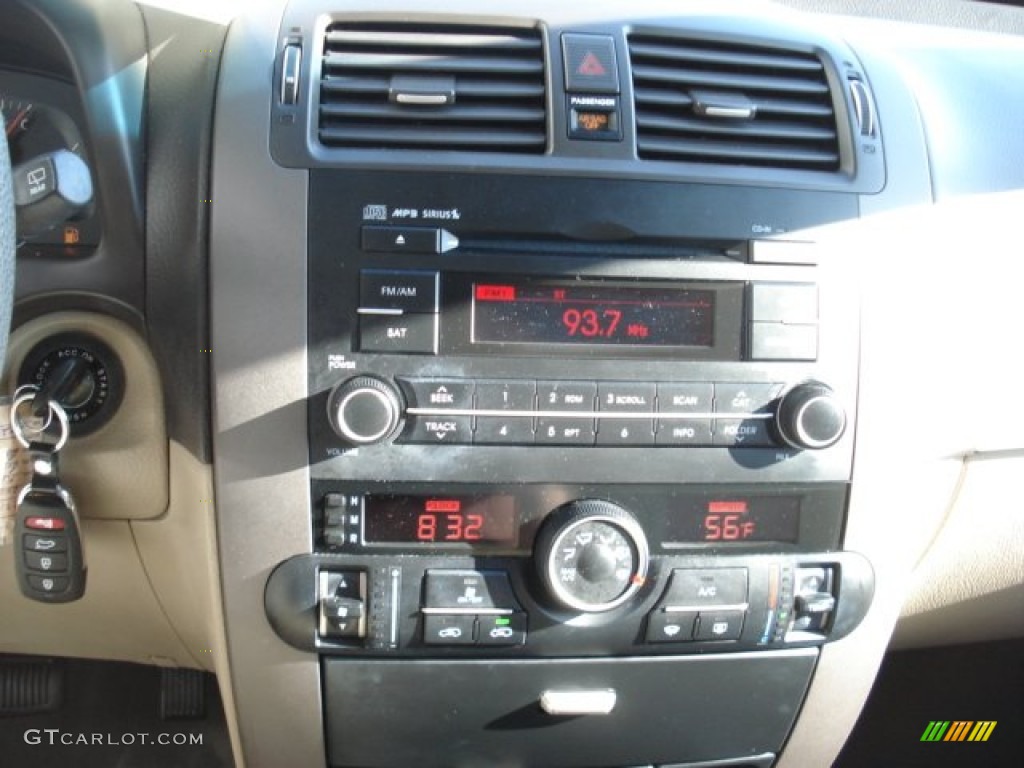 2009 Borrego LX V6 4x4 - Metal Bronze / Beige photo #22