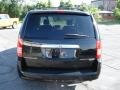 2009 Brilliant Black Crystal Pearl Chrysler Town & Country Touring  photo #25