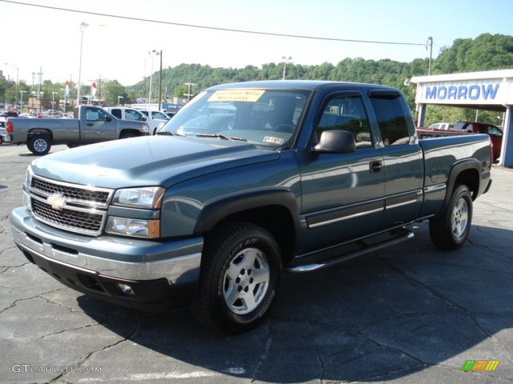 2006 Silverado 1500 Z71 Extended Cab 4x4 - Blue Granite Metallic / Dark Charcoal photo #3