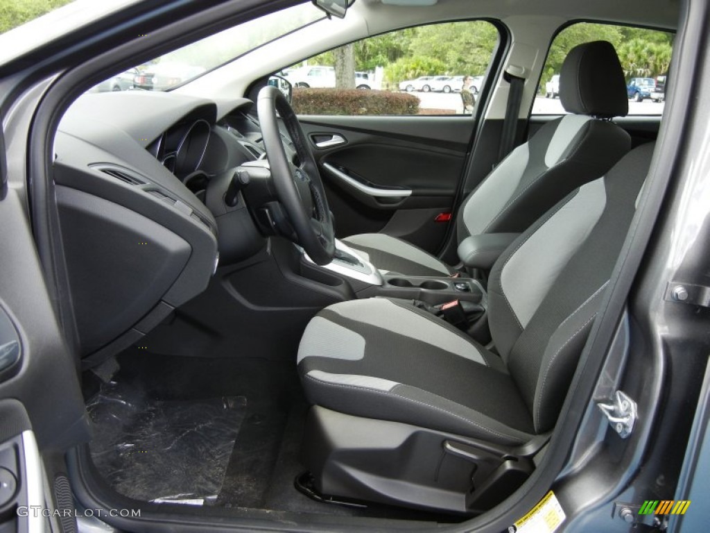 Two-Tone Sport Interior 2012 Ford Focus SE Sport Sedan Photo #65317709