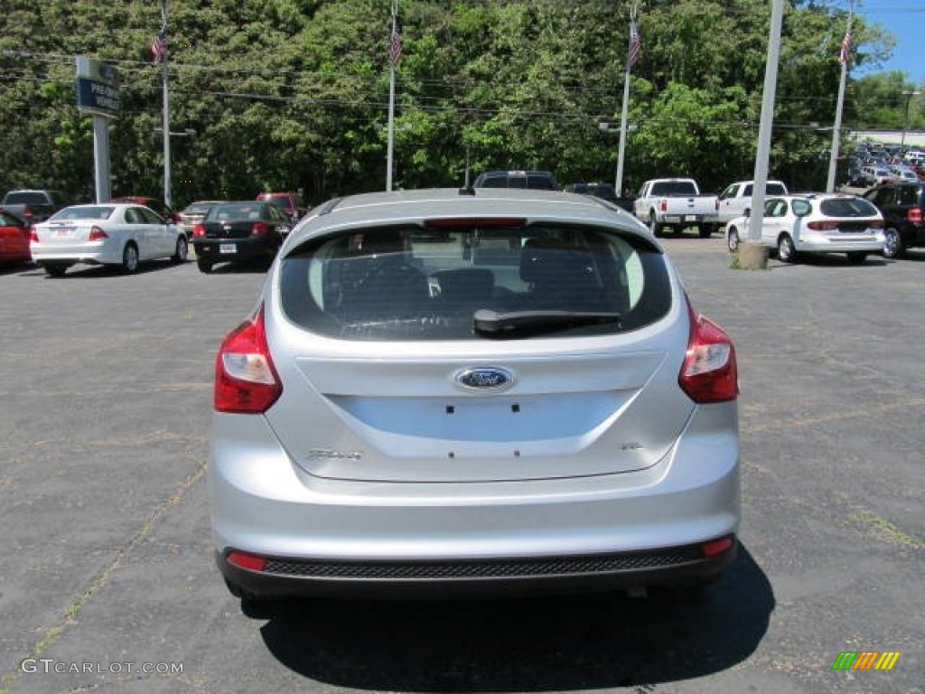 2012 Focus SEL 5-Door - Ingot Silver Metallic / Charcoal Black photo #3