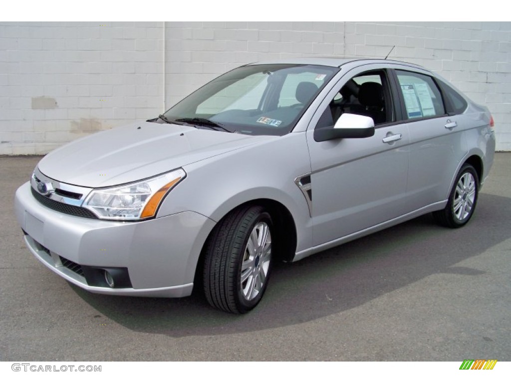 Silver Frost Metallic 2008 Ford Focus SE Sedan Exterior Photo #65318711