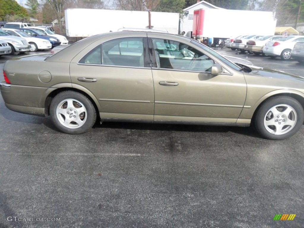 2002 LS V8 - Aspen Green Metallic / Truffle photo #2