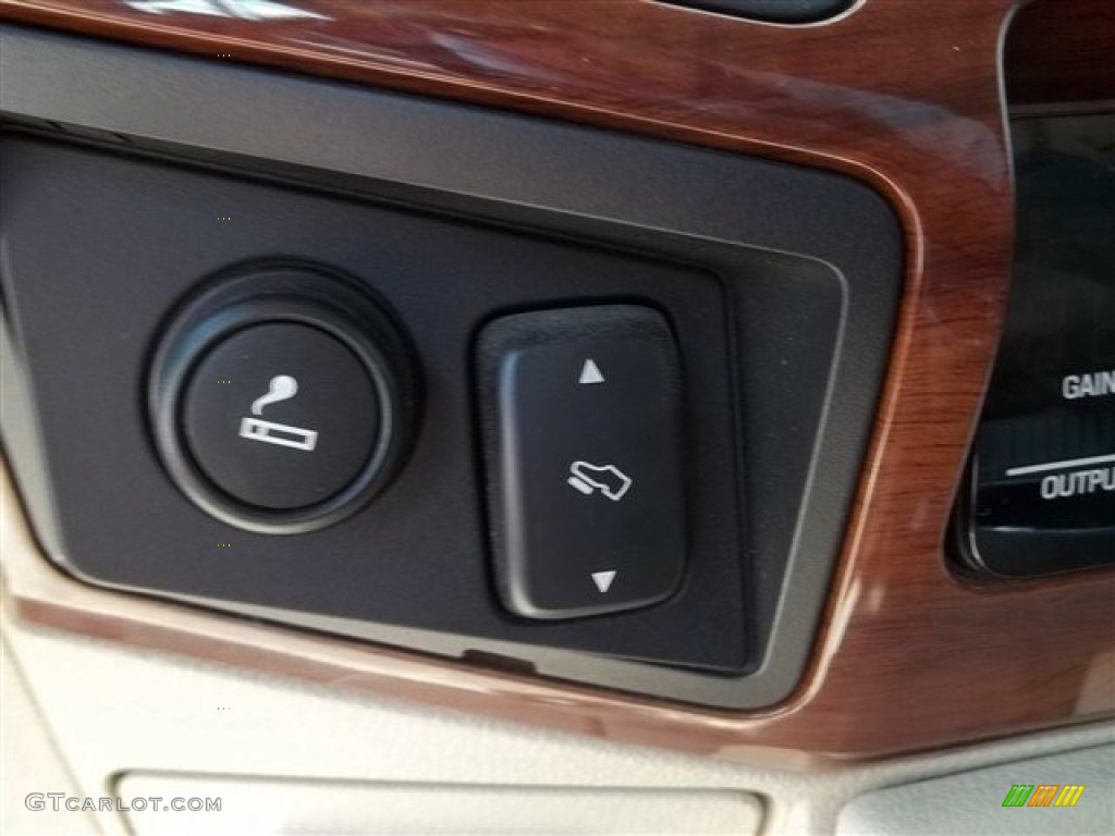 2008 Ford F350 Super Duty King Ranch Crew Cab 4x4 Controls Photo #65322407