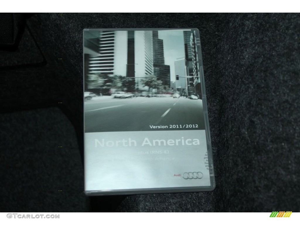 2012 Audi R8 Spyder 5.2 FSI quattro Books/Manuals Photo #65322761