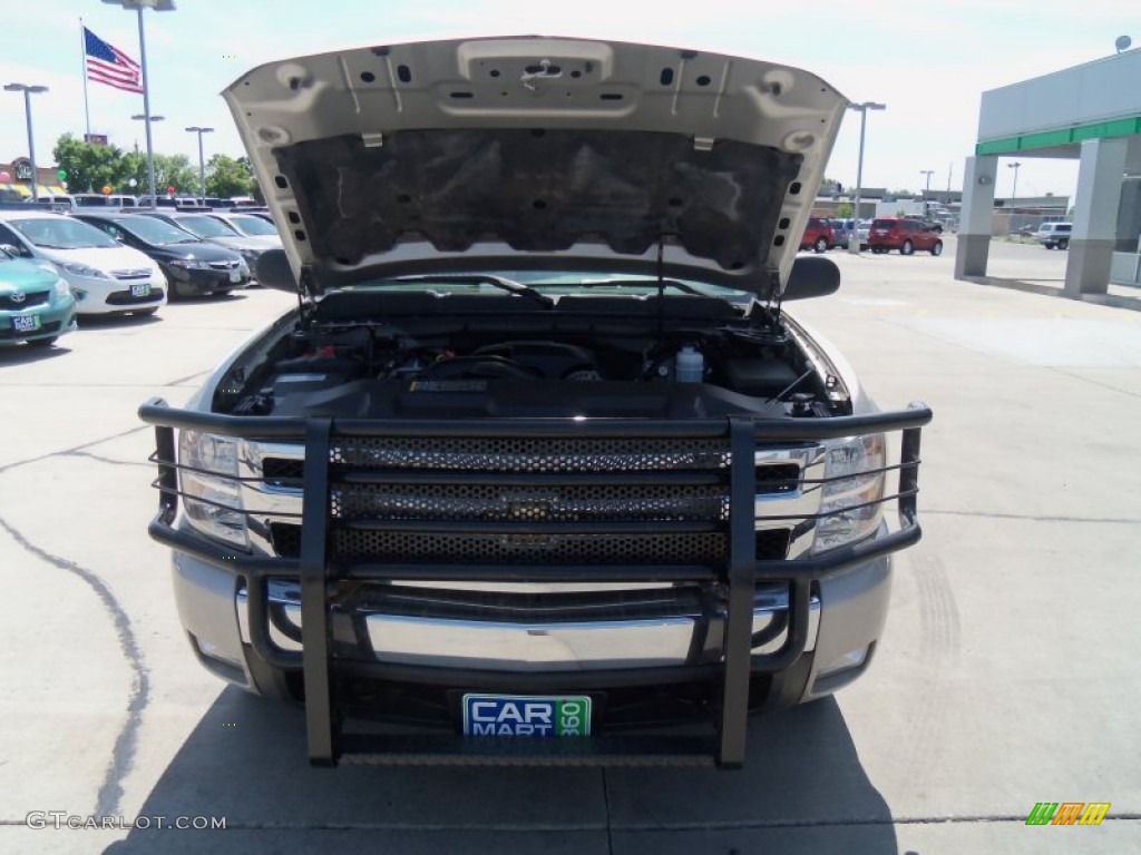 2008 Silverado 1500 LT Crew Cab 4x4 - Silver Birch Metallic / Light Titanium/Ebony Accents photo #3