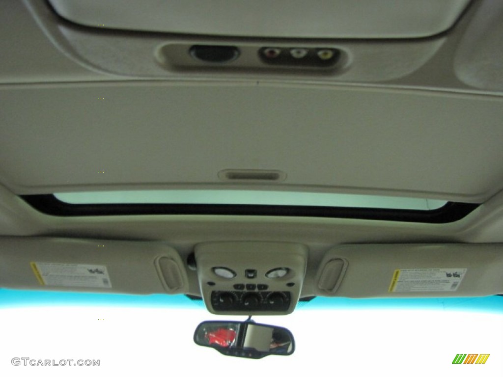 2006 Escalade ESV AWD - Quicksilver / Shale photo #44