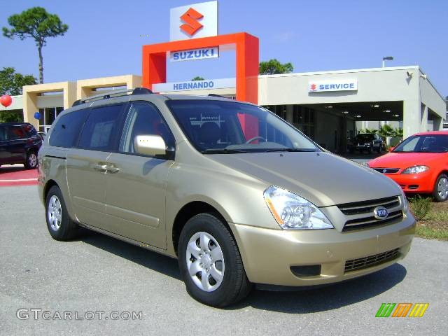 Sunset Gold Kia Sedona