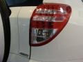 Super White - RAV4 I4 4WD Photo No. 16