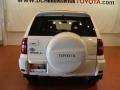 Super White - RAV4 4WD Photo No. 4