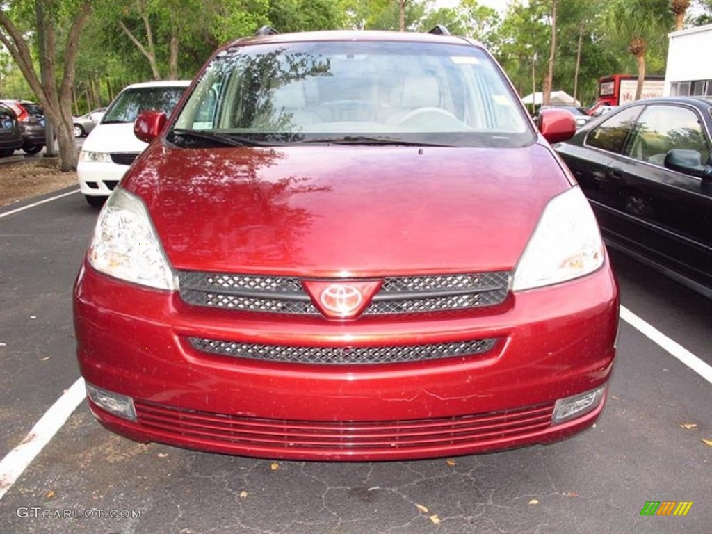 2005 Sienna XLE - Salsa Red Pearl / Taupe photo #1